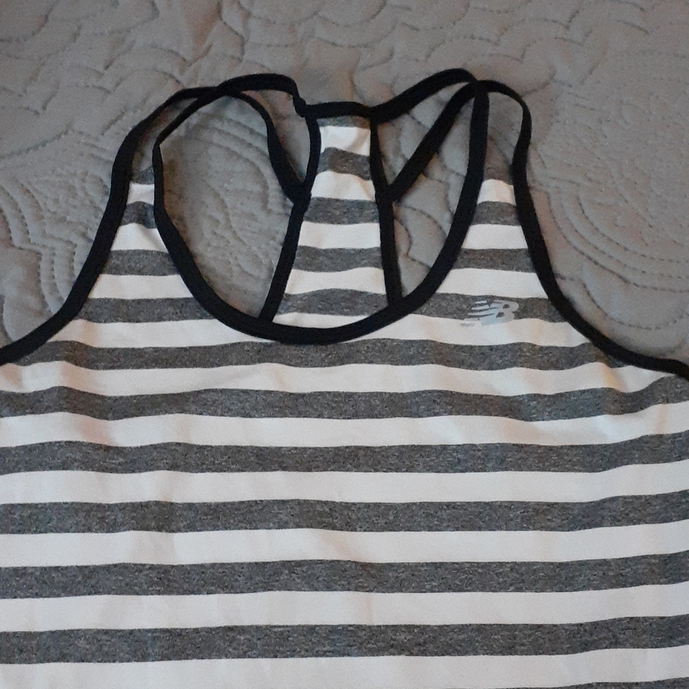 🏃‍♀️🤾‍♀️⛹️‍♀️NB work out tank top